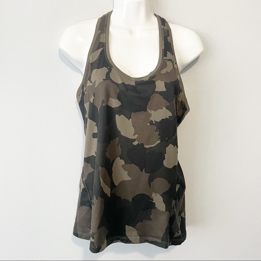 Athleta camouflage tank racerback style size small yoga athleisure